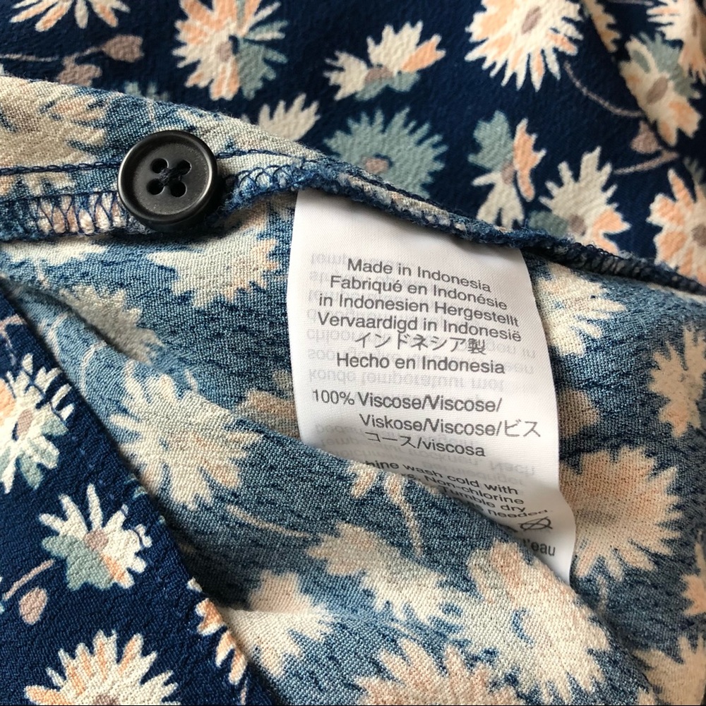 Madewell Daisy Floral Button Down Blouse - Picture 12 of 14
